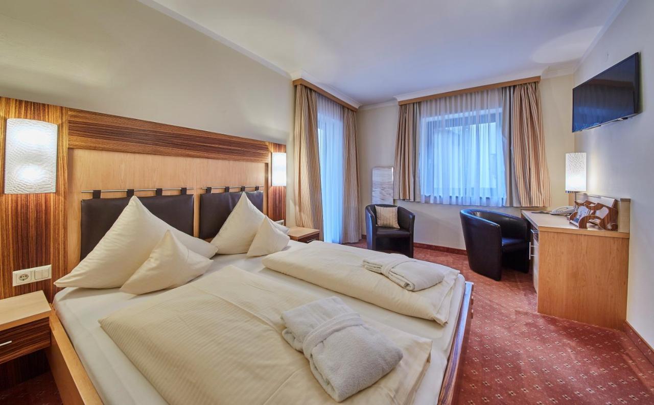 Hotel Hasenauer 4 Sterne Superior 萨尔巴赫 外观 照片